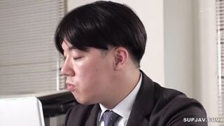 【モザイク破壊】PRED-768 脚フェチデリヘルを呼んだらムカつく女上司が！？いつも俺を叱ってる美脚をベロ舐めまわして完全服従中出し！ 白峰ミウ