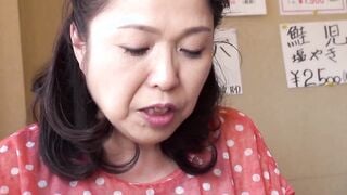 MKD-133 初撮り地方妻 生でハメるの大好きな小樽の五十路さん！イクラでも突いて出して！ 熊田まり子