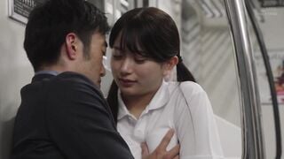 MOON-049 最終接吻電車 誰もいない2人きりの車内で美少女と何度もキス×キス×キス 北岡果林