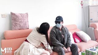 麻豆传媒SZL-025 元旦跨年夜被暗恋已久的女同学打炮