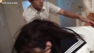 【モザイク破壊】REAL-820 便女交際 彼女は女子校生であり、男子トイレでもある。 さつき芽衣