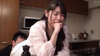 SAN-061 夫の目の前でドSの幼馴染に寝取られるエロ乳首妻 野咲美桜