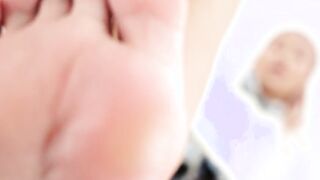 AGMX-243 軽蔑の眼差しで見下しながら顔面踏みつけセンズリ鑑賞 2