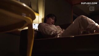 【モザイク破壊】SONE-498 スケベ義父の媚薬漬けピストンで新妻の豊満女体は過敏に火照る 催淫オイル・唾液・愛液…ぐちゃぐちゃキメセク 鷲尾めい