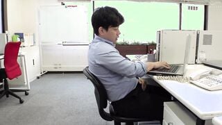 HALT-072 ムレムレの黒パンスト越し95cmヒップとKカップ爆乳の美脚帰国子女OLにたんたんとした無感情甘サド淫語で先輩命令されて何度も精液を搾り取られた 丸最レア