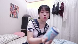 JUBE-034 かどわかし。クラスで人気の純真無垢な女の子を激キモ中年オヤジがたぶらかし潮吹き＆抜きションするまで育成開発した性覚醒ドキュメント 真白ふわり