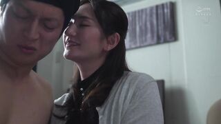 JUR-486C 甘い囁きに流されるまま、僕は大学を留年するまで、人妻との巣篭もりSEXに溺れて…。 木村玲衣