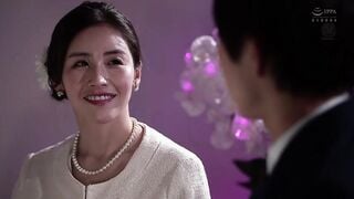 JUR-500C 卒業式の後に…大人になった君へ義母からの贈り物―。 宮下華奈