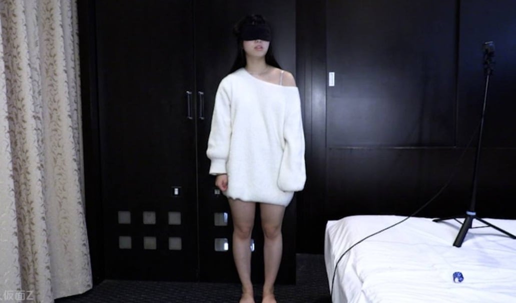 FC2-PPV-4786706 【素人初體驗】美優(18) 可愛又有點小傲嬌的素人初次內射。好像馬上就要排卵瞭，這樣真的沒問題嗎？