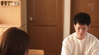 ROE-399C 最愛の娘の彼氏と、大痙攣エビ反り性交に溺れた私。 友田真希