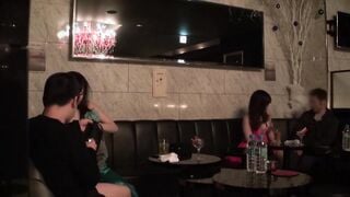 SCOP-379 都内某所で繁華街の夜をひと際賑わせているセクキャバがあるとの噂が！？この不況不況と呼ばれる中でなぜその店だけが！？噂のどスケベなサービスは本当に存在する