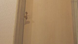 DLDSS-437 妊娠中の妻にこっそり隠れて行った人妻デリヘルで義母と遭遇！「内緒にしてくれるなら…奈々の妊娠中はワタシが…」とお店以外でも欲求不満を満たし合う関係に…
