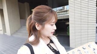 FC2-PPV-4789125 【激ヤバ・最強の人妻】抱き心地がサイコー杉なもち肌アラサー奥様・29歳　まん汁まみれの割目をくぱぁ⇒欲求不満で隠語連発の中出し生SEX『ま