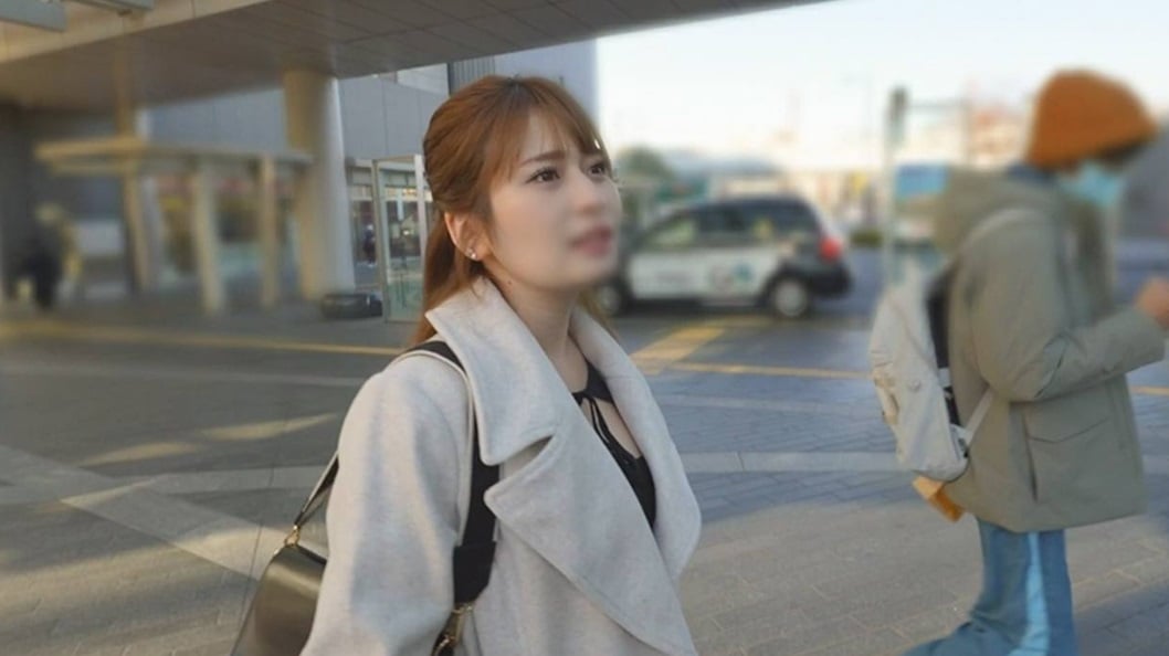 FC2-PPV-4789125 【超刺激・最強人妻】觸感絕佳的糯米肌輕熟婦・29歲　汁液淋漓的蜜穴大張⇒慾求不滿連發隱語的內射生性交『ま