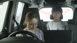 START-370C-U 同棲するため物件を内見にきたカップルの彼氏を寝取って生ハメ中出しさせる淫乱美尻な不動産レディ 小倉由菜