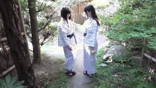 SW-678 女だけの旅行者に逆ナンされて、僕の唇からチ○コまで求められた。初めての女の人に囲まれてのハーレムプレイ映像