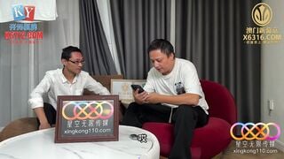 星空传媒XKG244 用大鸡巴狠狠惩罚性感黑丝经理 露露