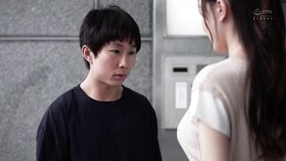JUR-536 卒業式の後に…大人になった君へ義母からの贈り物―。 ももの真利奈