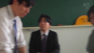 ROE-418 PTA中出し不倫 家庭で空気扱いだった私が見つけた新しい居場所 吉永塔子