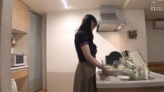NMSL-026 地味メガネ美爆乳お姉さんは弟専用のド変態痴女 雨宮ひびき
