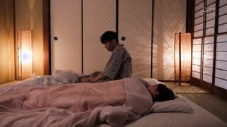 JUL-893 妻には口が裂けても言えません、義母さんを孕ませてしまったなんて…。-1泊2日の温泉旅行で、我を忘れて中出ししまくった僕。- 金谷うの