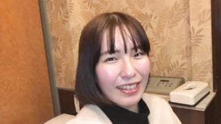 FC2-PPV-4793109 【先着30名500円オフ】りこ19歳_1・顔射インタビュー（13）。厳格な家に育った地味JDが夢のために大量生顔射される一部始終（055）