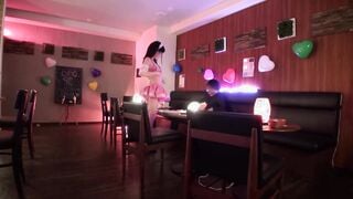 SCOP-396 都内某所にある超人気のおっぴろげカフェに潜入！激カワメイドが常におま●こ全開で接客してくれる至高の店内で生挿入中出しプレイは本当にできるのか徹底検証！！