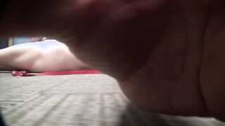 FC2-PPV-4797444 不機嫌そうなおねえさんがやってるうちに面白くなって顔踏み、足コキ、アナル責め、最後は寸止め手コキへ