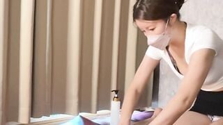 FC2-PPV-4791368 【ワンコイン企画】垂れ乳人妻の禁断復帰 ～密室で滴る甘い誘惑～　1年ぶりの出勤に魔が差して突撃！ボリューム満点の熟れたバストが揺れる、裏オ