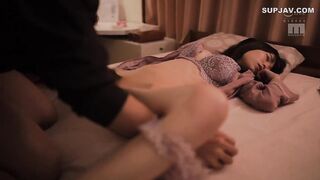 【モザイク破壊】MIDA-189 「姉弟だから…擦るまでだよ」引きニートな僕にも優しすぎるお人好しの姉に’素股まで’の条件で性処理手伝ってもらって10年。 ある日、ドロ濡