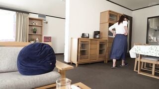 PIYO-224 「パパ、私のこと愛してるなら生で入れて」思春期の娘とパパのいびつな愛の日常、そして中出しへと… 日向由奈