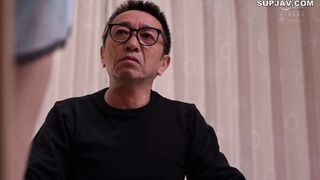 【モザイク破壊】WAAA-059 「私の思春期ワレメで家賃を払わせてください…」 死ぬほど嫌いな中年オヤジ（大家）に弱みを握られ身動きできない状態でイタズラ愛撫と中出しで