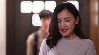 ROE-404 家族皆が巣立った実家で、 母と過ごすtidythinの日々―。 吉瀬葵