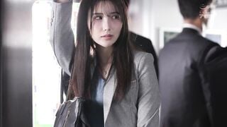 IPZZ-724C 仕事のできる美人キャリアウーマンですら 媚薬潮吹き痴●の快感には逆らえない 藤咲まい