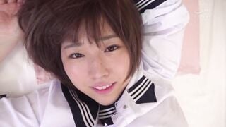 SW-699 巨乳なうえにいつもノーブラだから下乳ぷるぷるが気になるし、ニーハイ絶対領域もプニプニだから揉みたい！エッチしたい！女子○生もその気になってマ○コにチ○ポを入