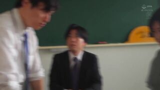 ROE-418C PTA中出し不倫 家庭で空気扱いだった私が見つけた新しい居場所 吉永塔子