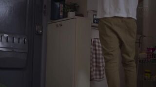 ROYD-266C 毎日泊まりに来る彼氏持ちの女友達から無自覚に誘惑され、勇気を出せず生殺し状態になった僕.。 逢坂希穂