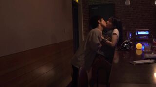 HOWY-009 最後の家族旅行 浴衣姿の姉に魅了されて…中出しSEXした一泊二日 宮西ひかる