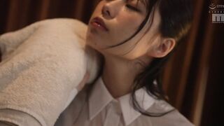 MIDA-431 出張先のゲリラ豪雨で突然の相部屋。ずぶ濡れのままお風呂場に入った瞬間、大嫌いな上司に乳ワイパープレスで犯●れたワタシ…。 あんづ杏