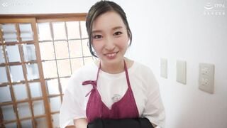 SQTE-639 「ご飯にする？お風呂にする？それとも私？」を月野かすみがやったら想像以上にエロ過ぎた。