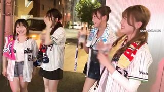 VRNC-061 ホームラン！野球観戦美少女ファン達と自宅で秘密のナイトゲーム！【こいろ/もか/まゆ/みずき】Ver.まゆ＆みずき