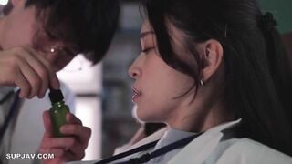 【モザイク破壊】DASS-720 大嫌いな同僚に勝負で敗け試験運用中の媚薬で全身性感帯にされ失禁絶頂を繰り返す女医。 橘メアリー