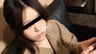 天然むすめ 102125_01 動画見ながらフェラチャレンジ