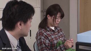 【モザイク破壊】DVAJ-439 「好きです」工場勤務の地味めな女の子に告白されてOKしたら実はド淫乱で8発連続でヤられた話 とくにメガネを外してからがヤバかった編 佐知