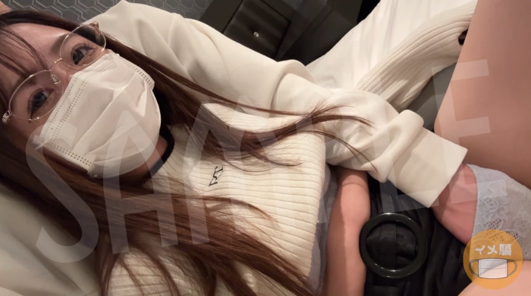 FC2-PPV-4802871 [限時限量 2000積分 ⇒ 300積分] 把客戶公司的新人職員拍成性愛錄影並內射瞭 [超值套裝]