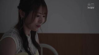 IPZZ-751 同窓会の夜、酔った勢いで懐かしの母校へ 俺のことをずっと好きだった2人の幼馴染と 一夜限りの奪い合い背徳不倫 西宮ゆめ miru