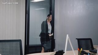 【モザイク破壊】JUR-466 人妻秘書、汗と接吻に満ちた社長室中出し性交 性欲をそそるいやらしい肉体秘書―。 七海ティナ