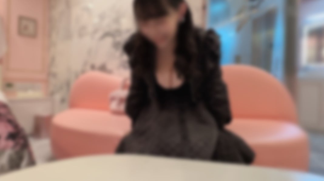 【馬賽克破壞】FC2-PPV-4766589 【FC2規格外/陰道深處4次射精】超巨乳‼胸圍突破110cm的巨型乳暈M罩杯爆美女降臨。盡情感受重量級爆乳的永久保