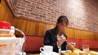 FC2-PPV-4802013 束の間の息抜き。3児を育てるシングルマザーの裏側