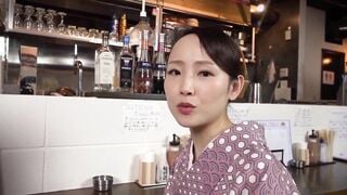 MKD-188 美人で評判のお店 おでん屋の天然お女将さんがAVデビュー 藤井麻未